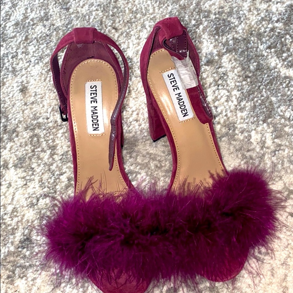 Steve Madden Feather Heels
